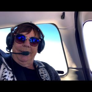 Meet your Posher, Elin